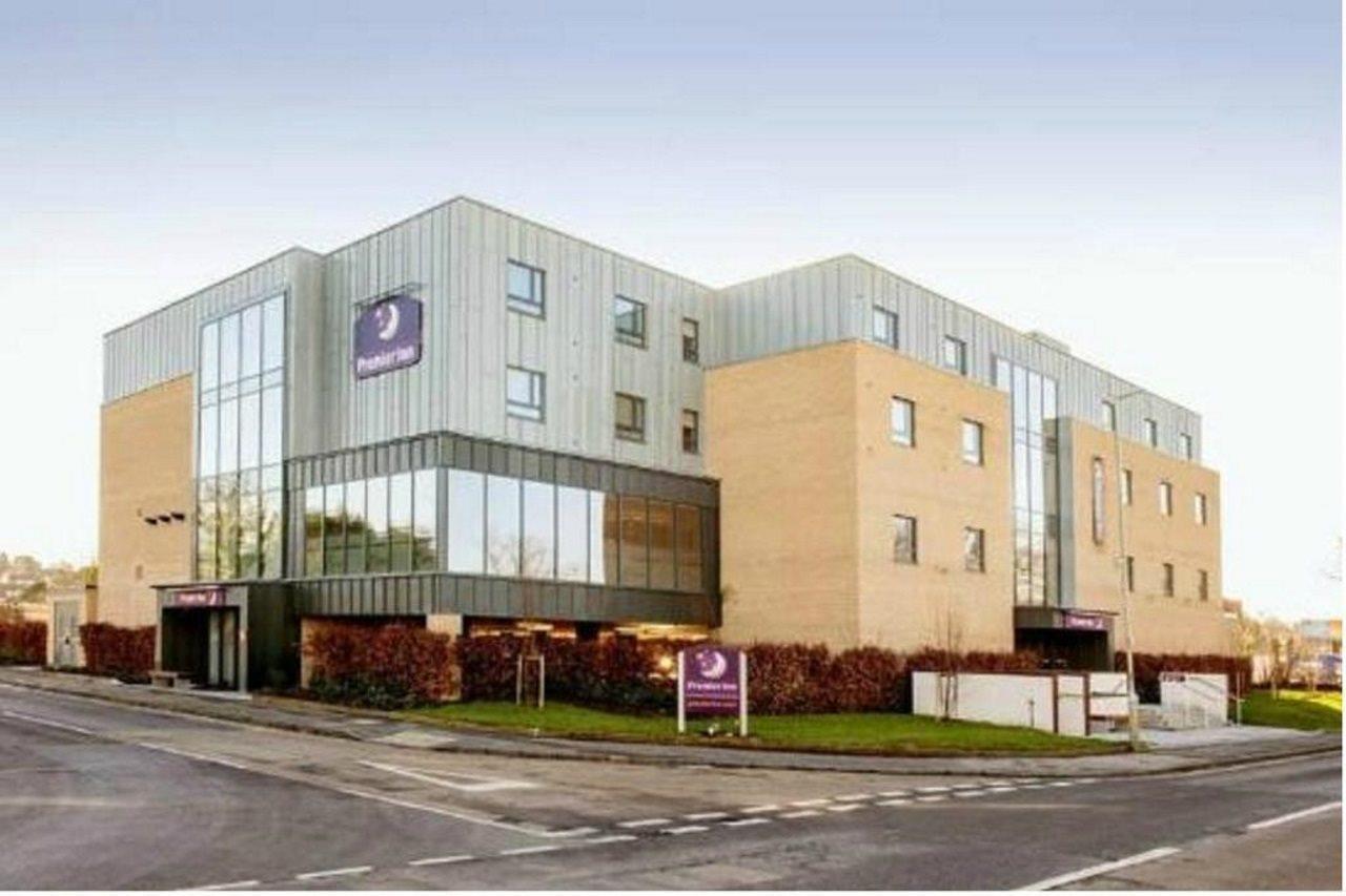 Premier Inn Winchester Exterior photo